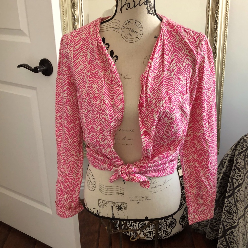 Sz S joe fresh vneck button down